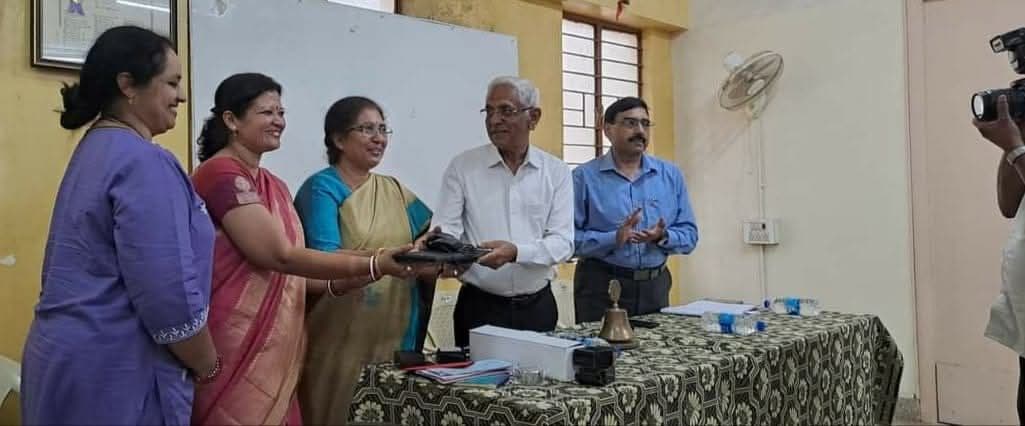 Felicitated by Distinguished Leaders, photo 2
