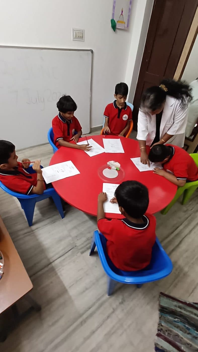 A learning session at Samaavesah Academy