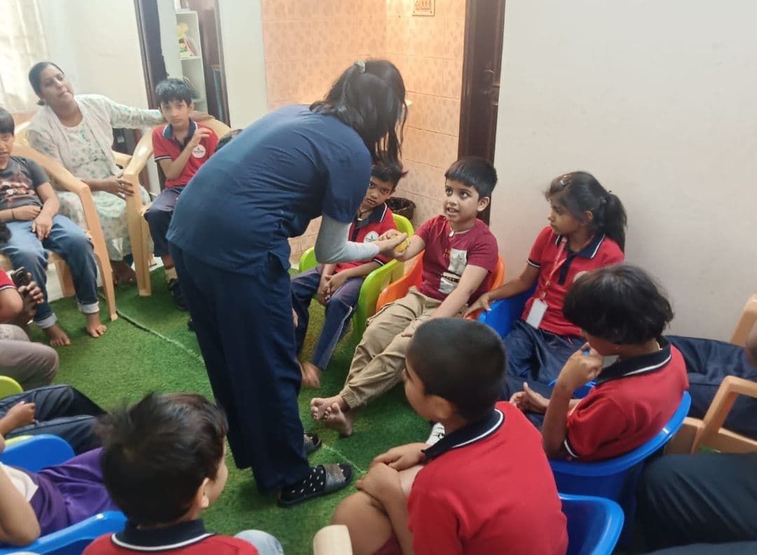 Floor-time group session with a therapist